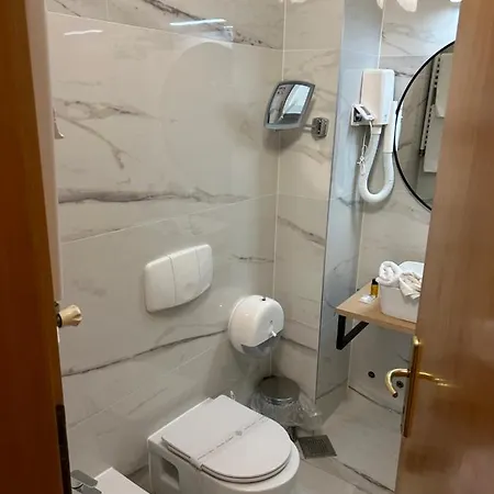 Meduza מלון ביוגראד נה מורו