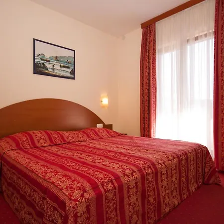 Meduza Hotel 3*