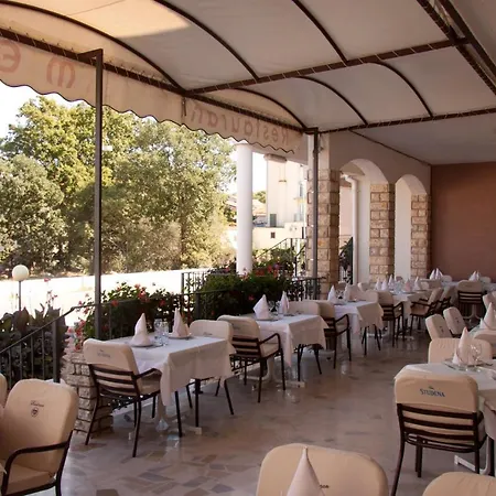 Hotel Meduza Biograd Na Moru