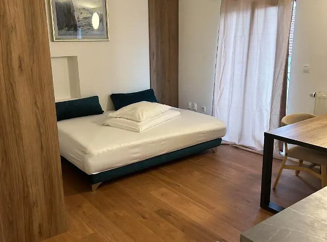 Ξενοδοχείο Meduza 3*